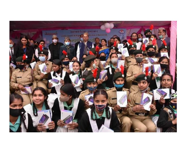 Uttarakhand Elections: CM Dhami launches Free Mobile Tablet Scheme for Class 10, 12 students
